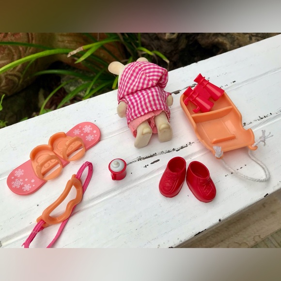 Calico Critters Winter Sports Fun Bunny Rabbit Figure Snowboarder Accessories - Picture 7 of 9